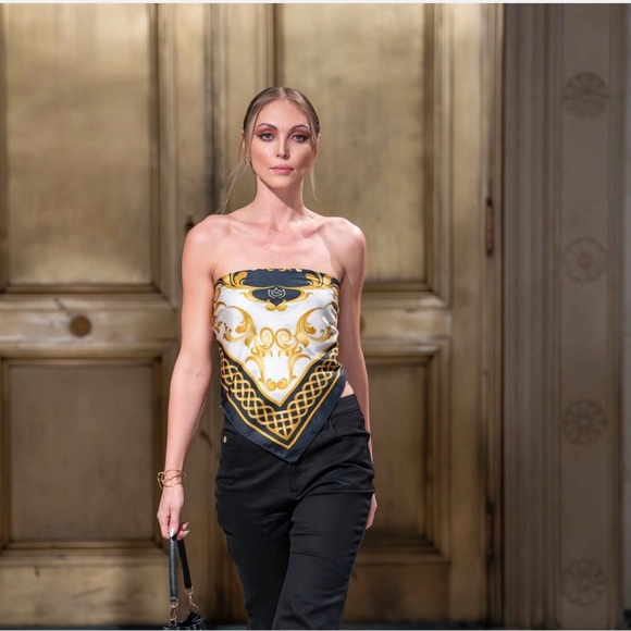 NWT - Michelle Garcia Reine Scarf - 100 percent silk - Picture 2 of 3